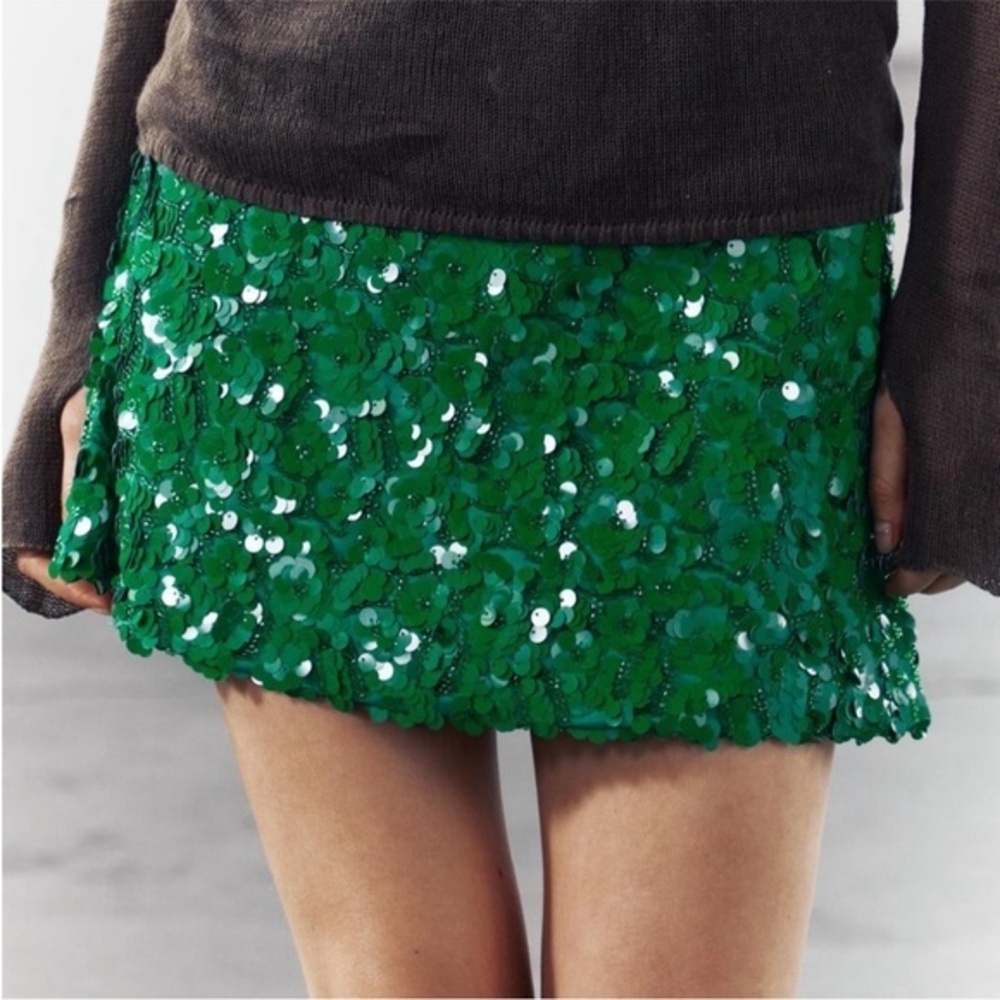 NWT Zara Green Sequin Mini Skirt